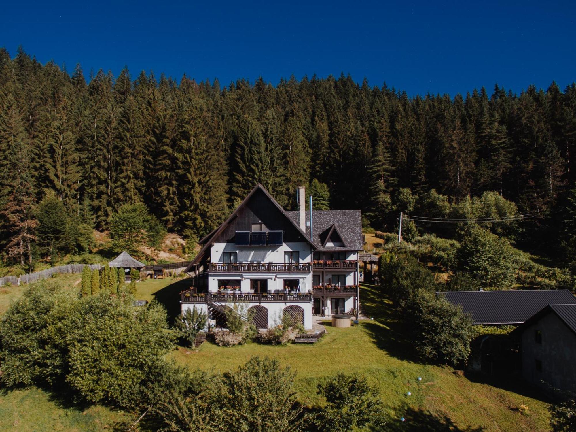 Bucovina Lodge Pension فاما المظهر الخارجي الصورة