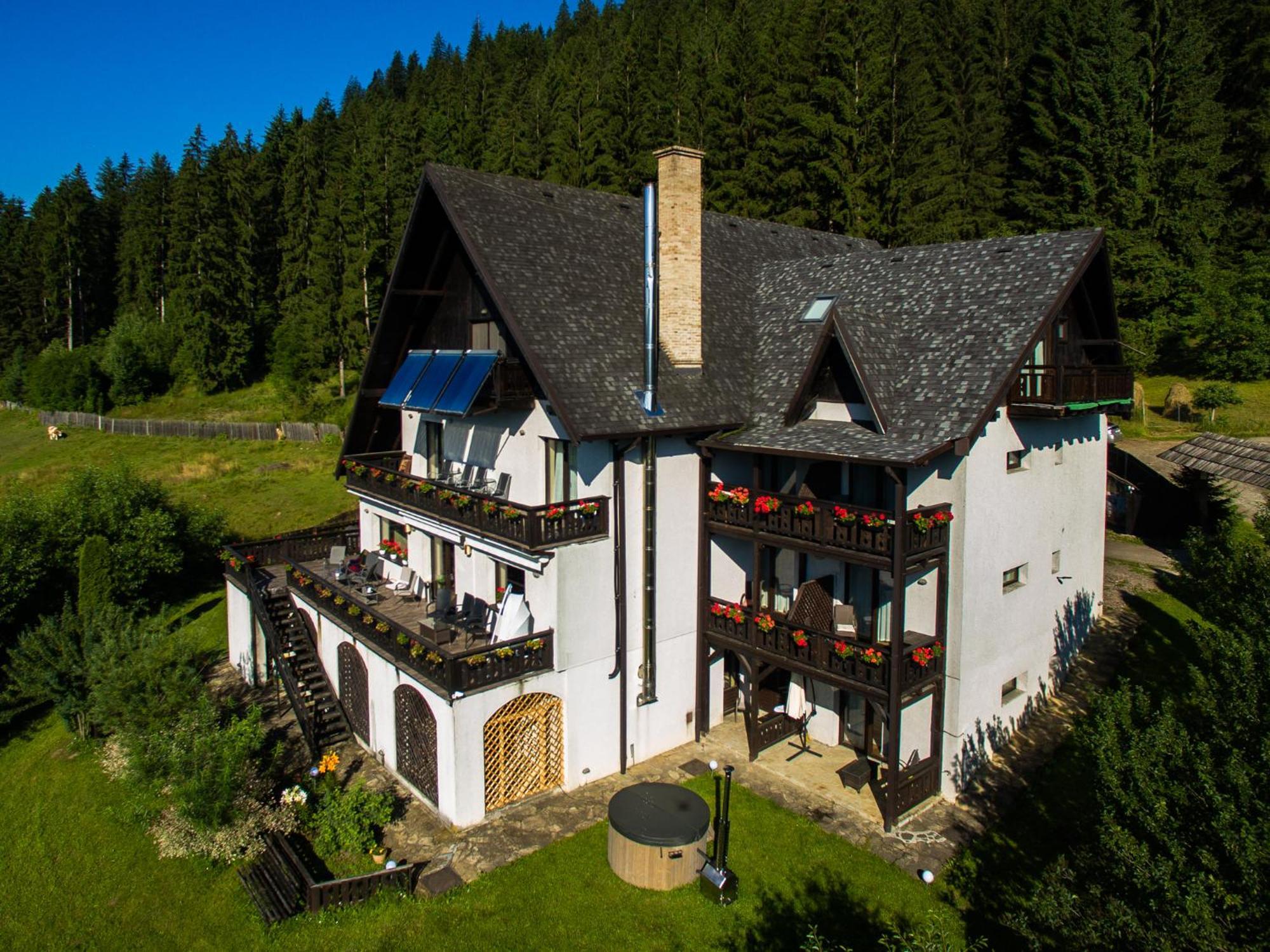 Bucovina Lodge Pension فاما المظهر الخارجي الصورة